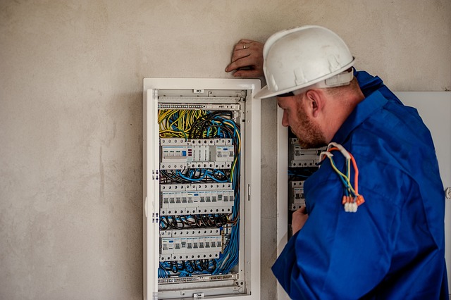 Elektroopravář